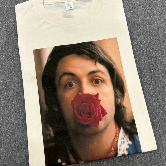Paul McCartney Tshirt - Picture 1 of 6
